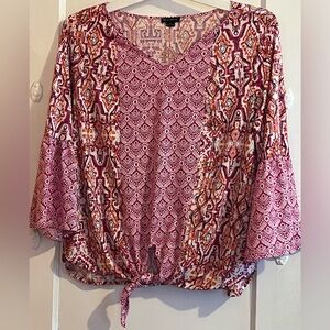 New Directions Printed Bell Sleeve Blouse – Size XL